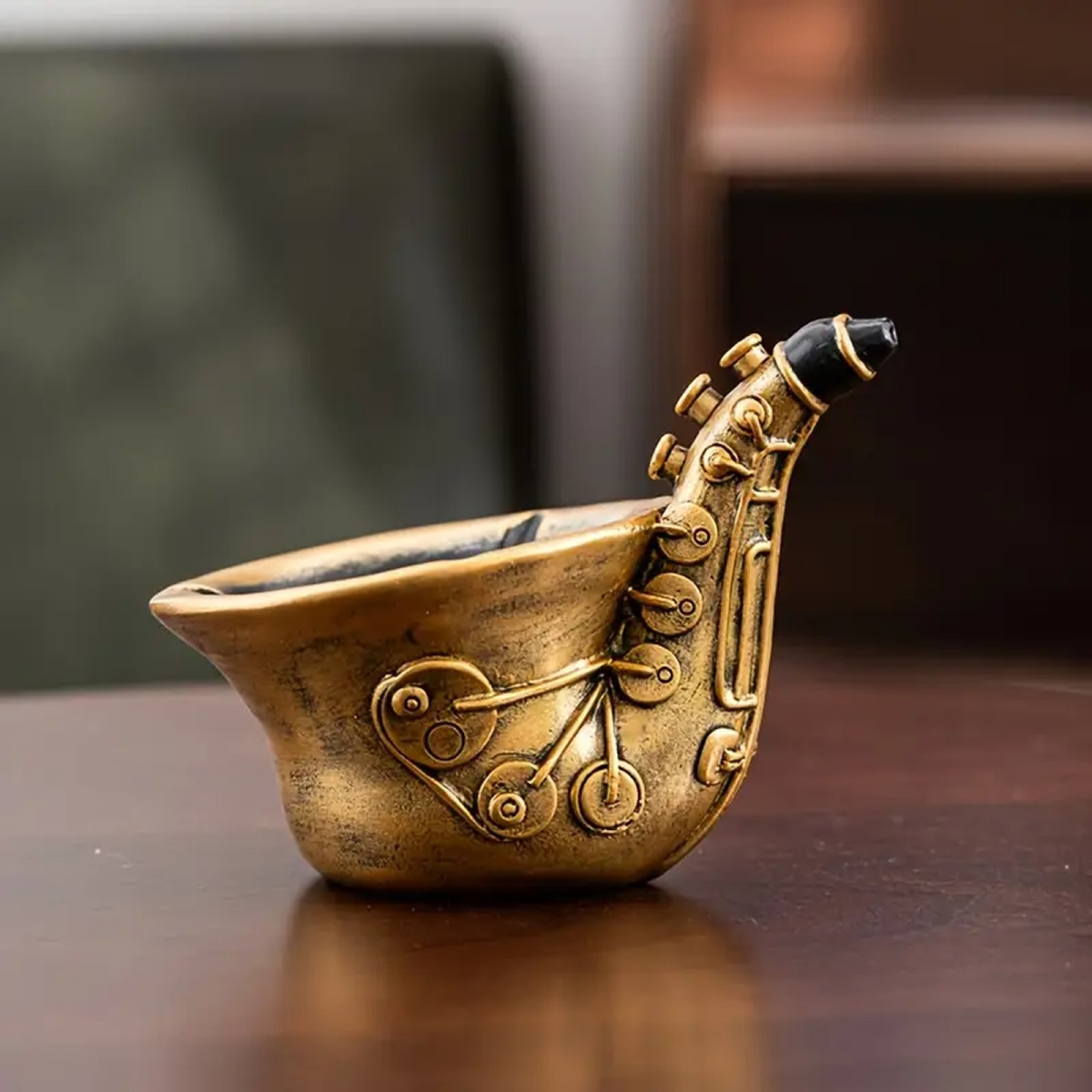 Preview: ROCK-HUS Aschenbecher Saxophon Gold