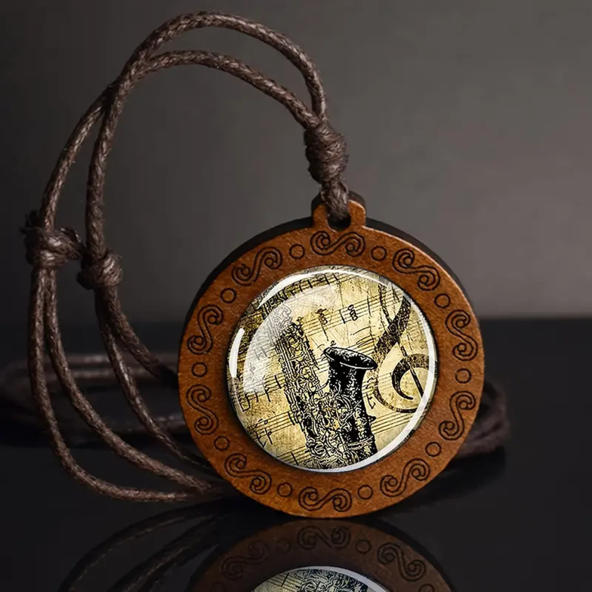 Preview: ROCK-HUS Kette Leder mit Anhänger Holz Saxophon
