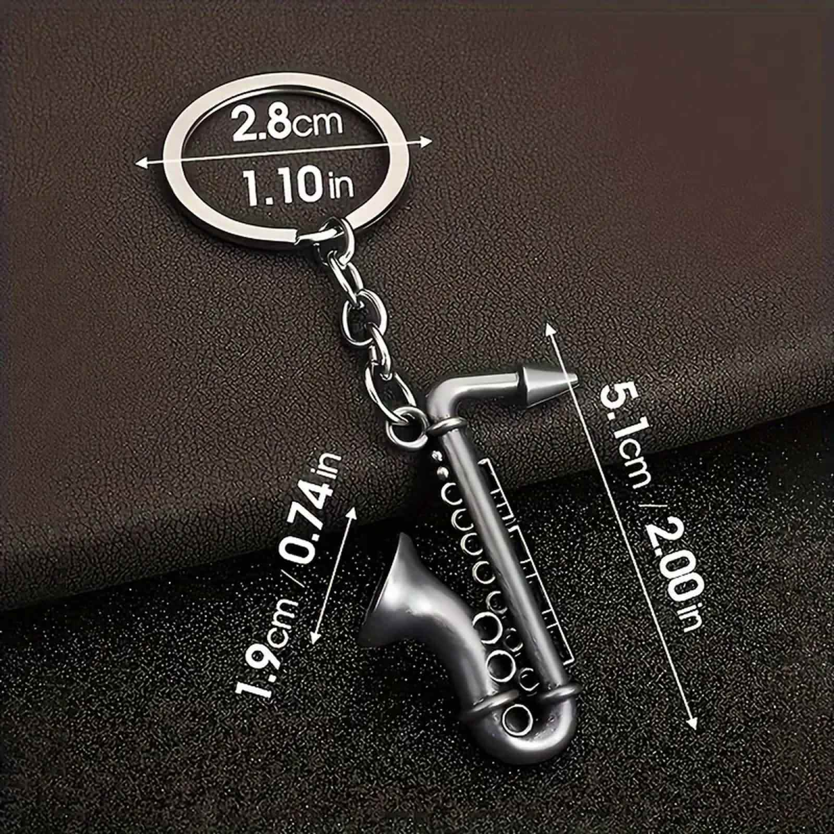 ROCK-HUS Saxophon Schlüsselanhänger Grau