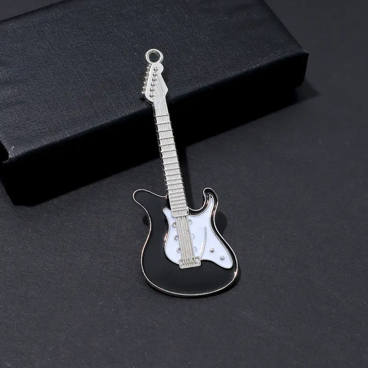 ROCK-HUS Kühlschrankmagnet Gitarre Metall Schwarz