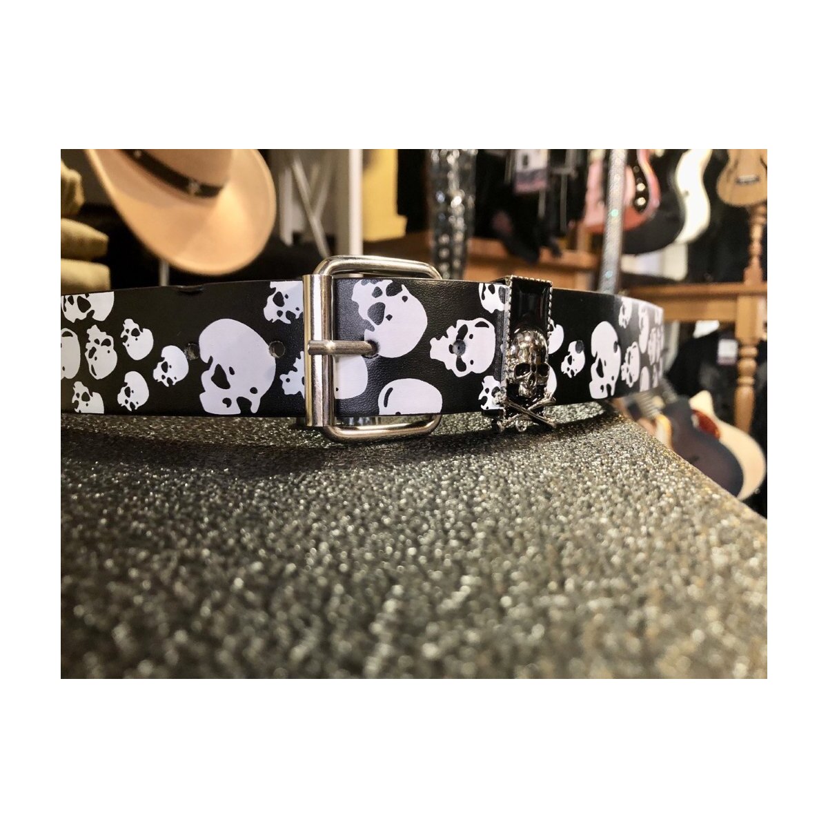 ROCK-HUS Gürtel Weisse Totenköpfe