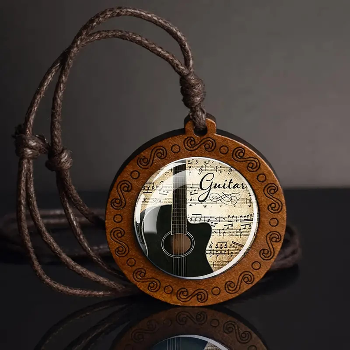 ROCK-HUS Kette Leder mit Anhänger Holz Gitarre